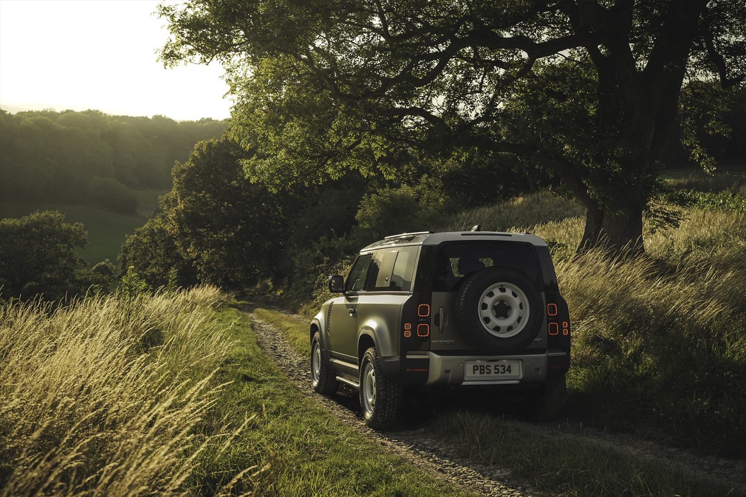 Land Rover Defender 110 Subscription | Compact Power | Pivotal