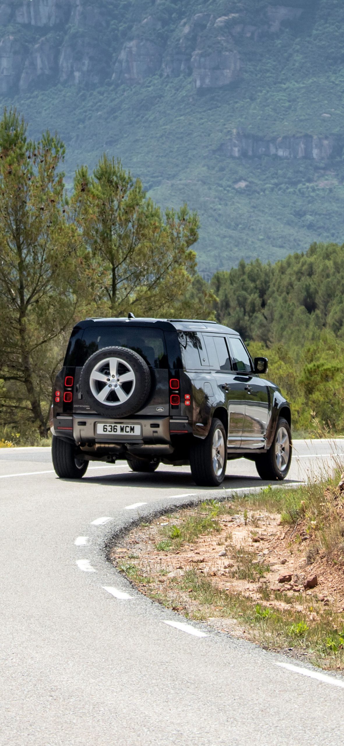 Land Rover Defender 110 Subscription | Compact Power | Pivotal