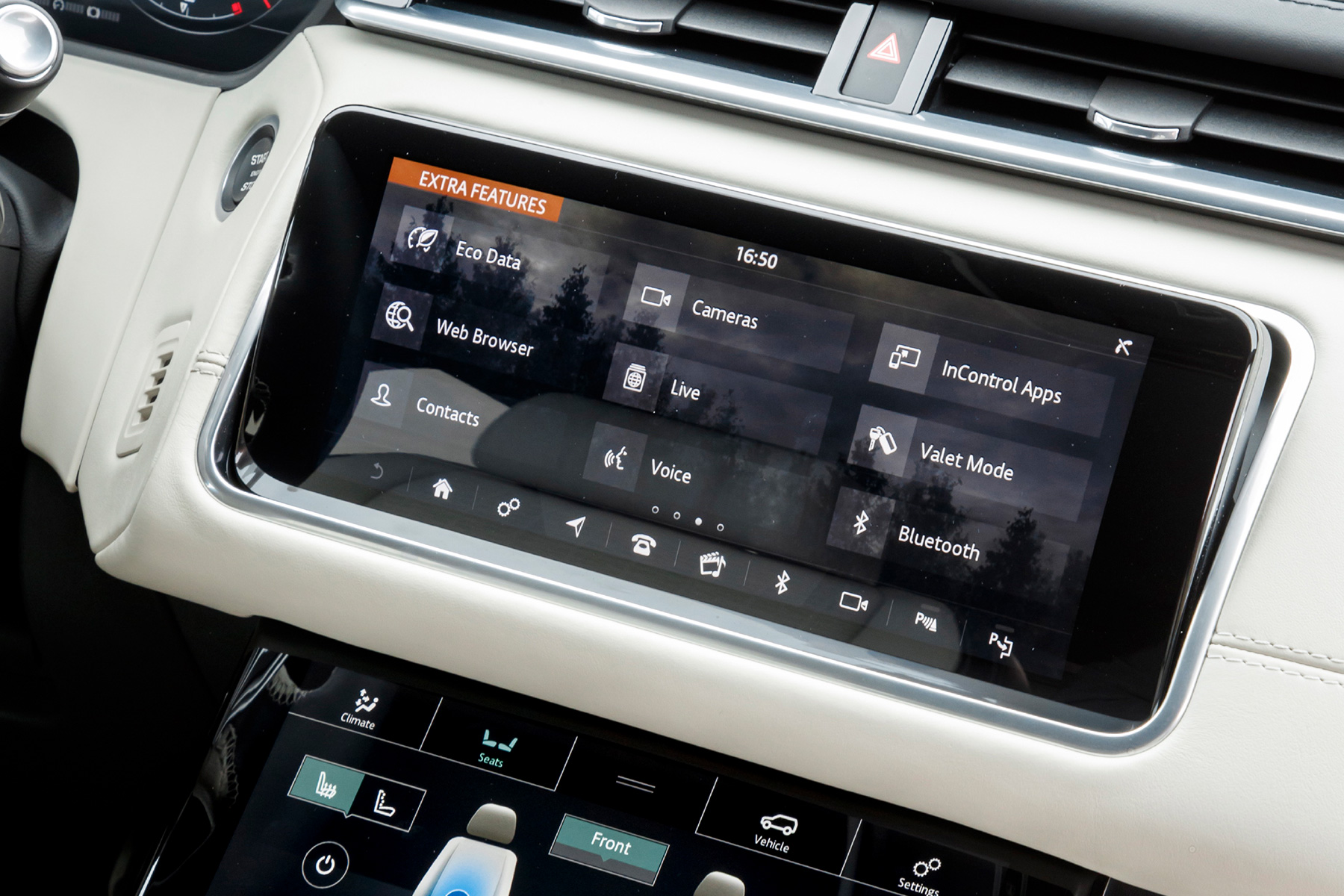 Velar Rear Camera Range Rover Velar - Pivotal