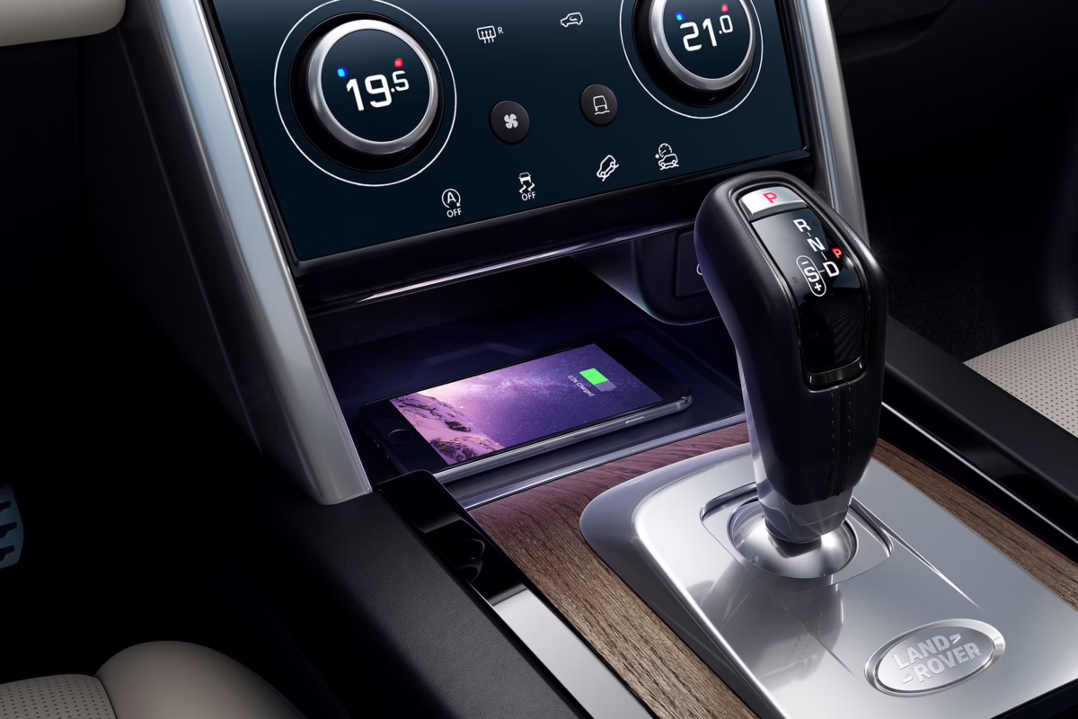 Discovery-Sport-carousel-image-2-3x2